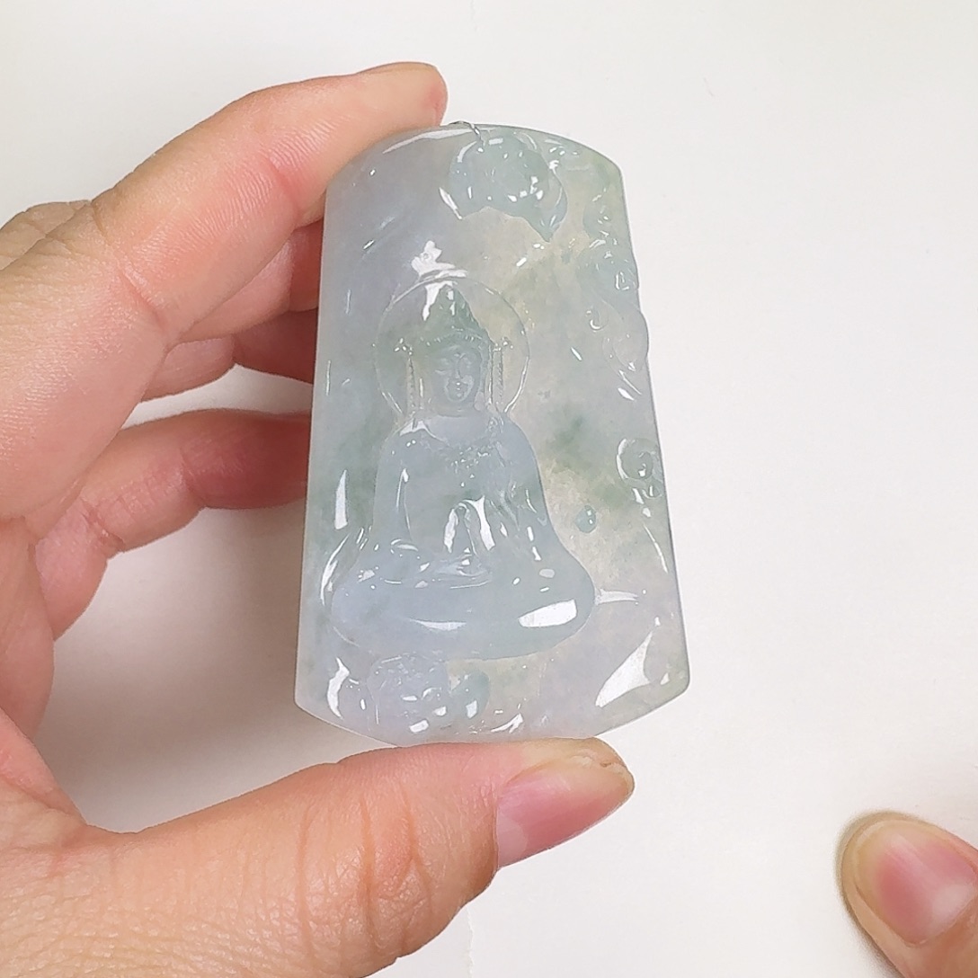 翡翠颈饰未镶嵌小**子观音