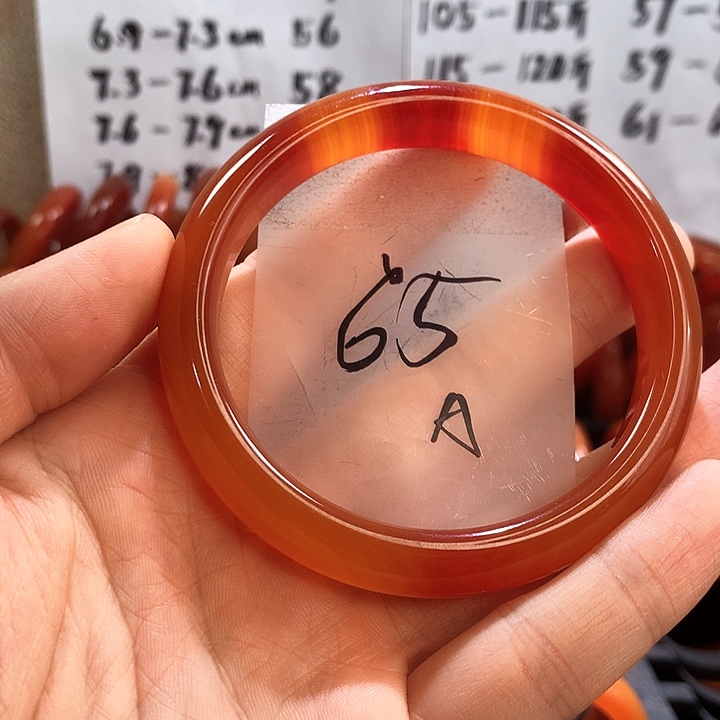 玛瑙/玉髓手镯未镶嵌