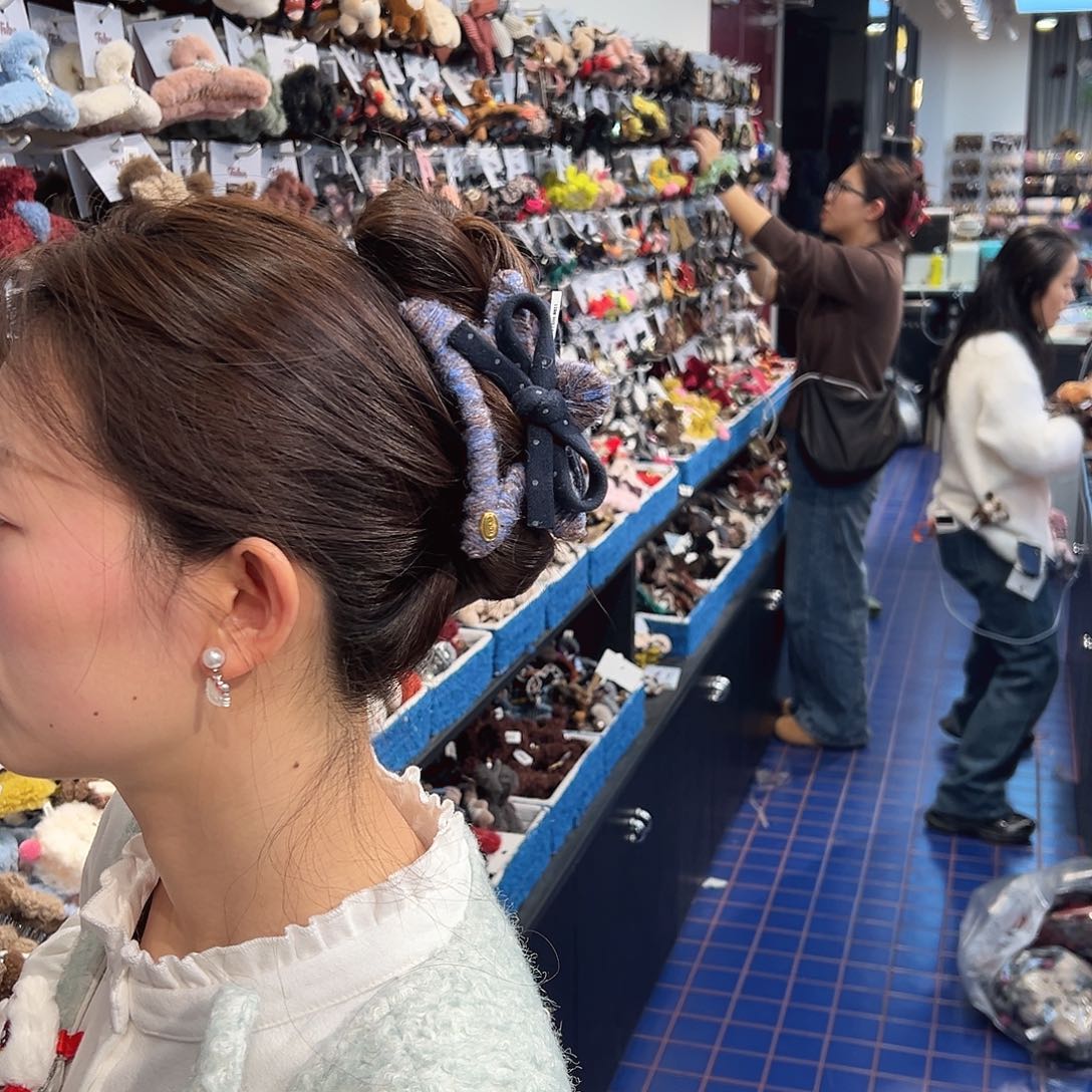 布艺铁合金紫色五角星大抓