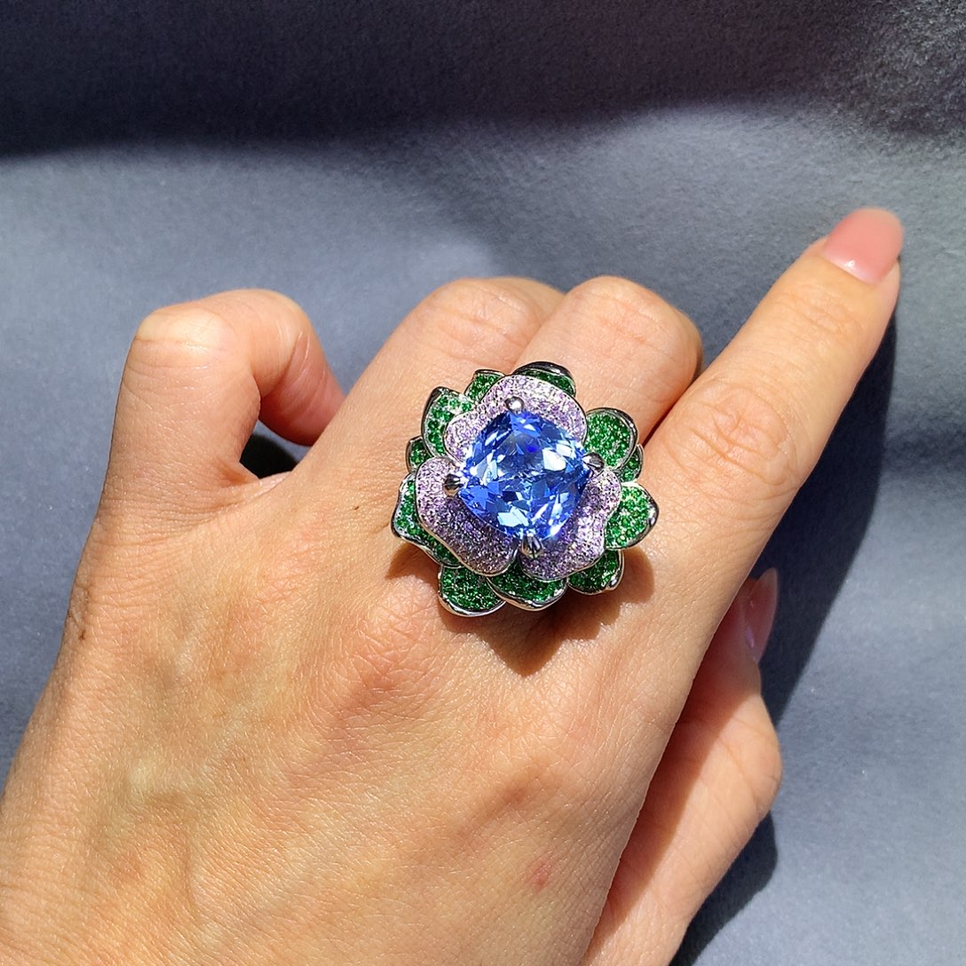 小***西银S925镶嵌合成（培育）海蓝宝石