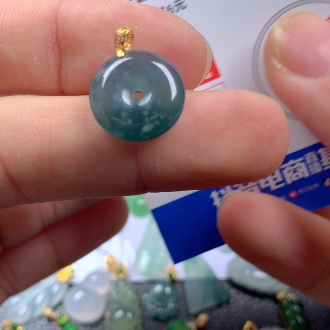 【闪购商品】翡翠颈饰18K金镶嵌翡翠