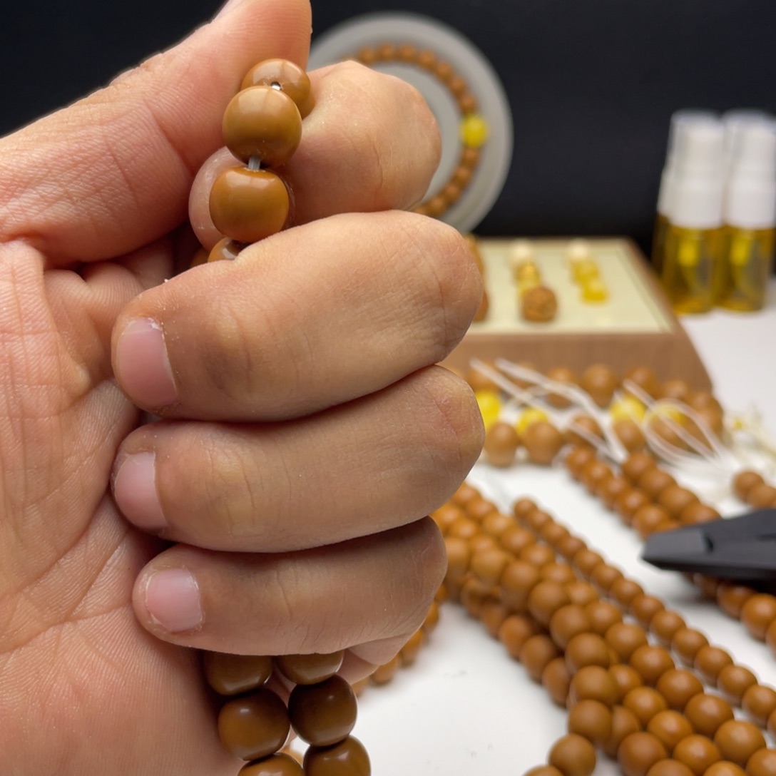 用***3猴头核桃手串猴头