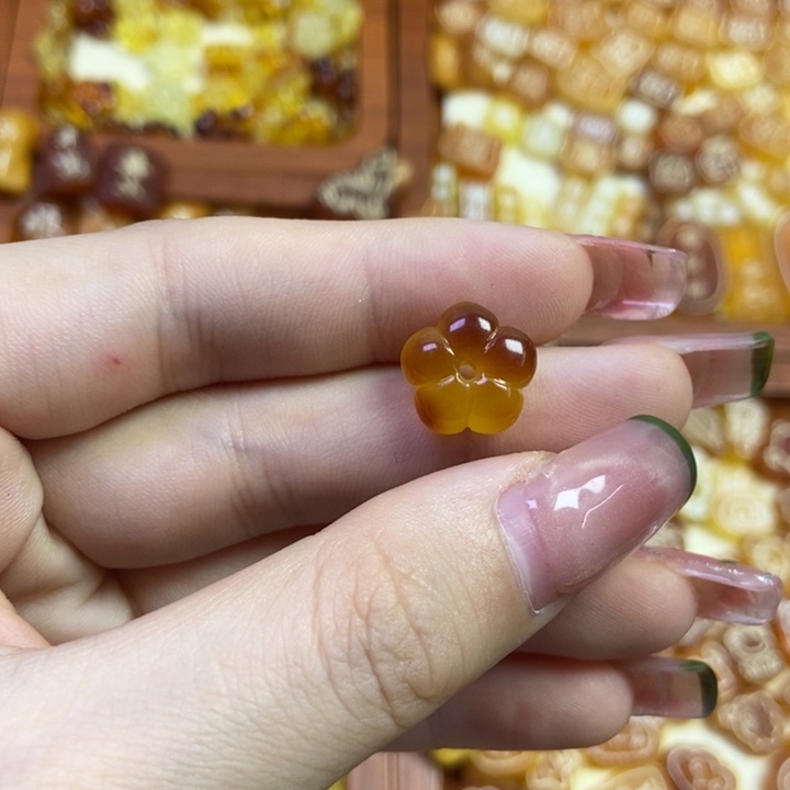 琥珀未镶嵌珠宝奇石空心花