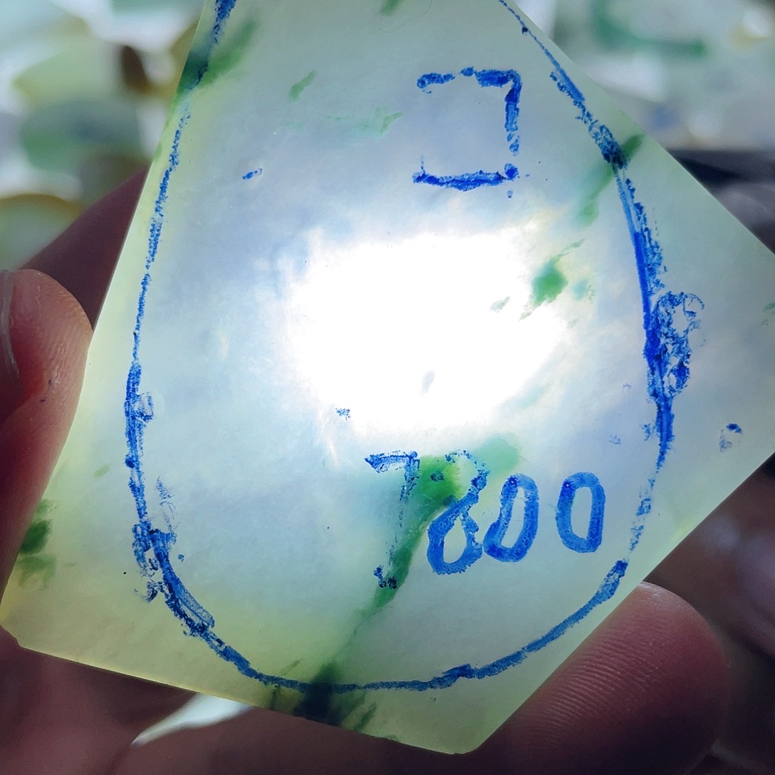 定制翡翠未镶嵌天然翡翠雕刻定制