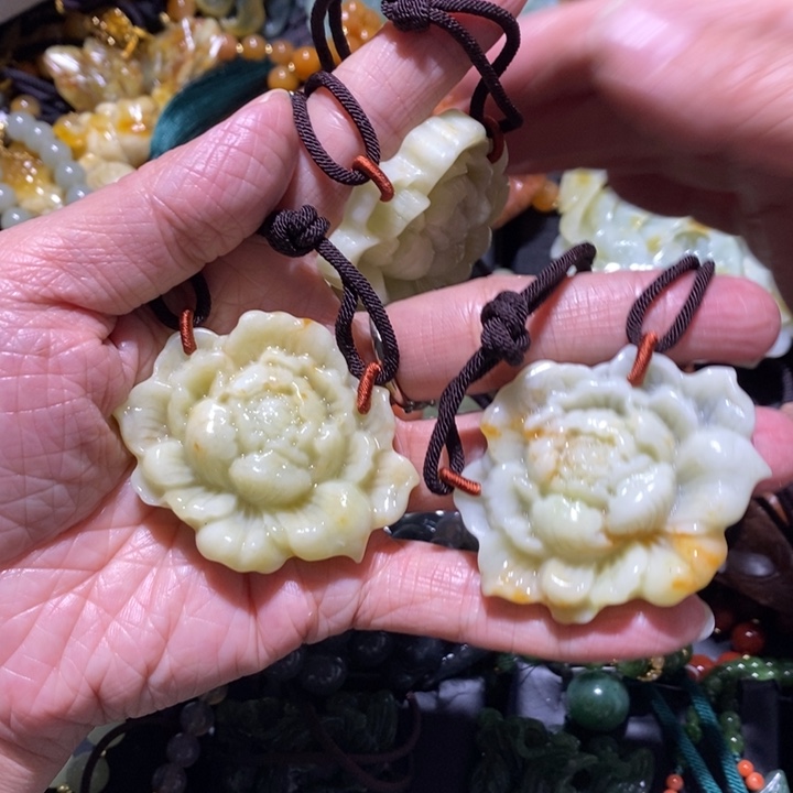 岫玉岫玉吊坠未镶嵌