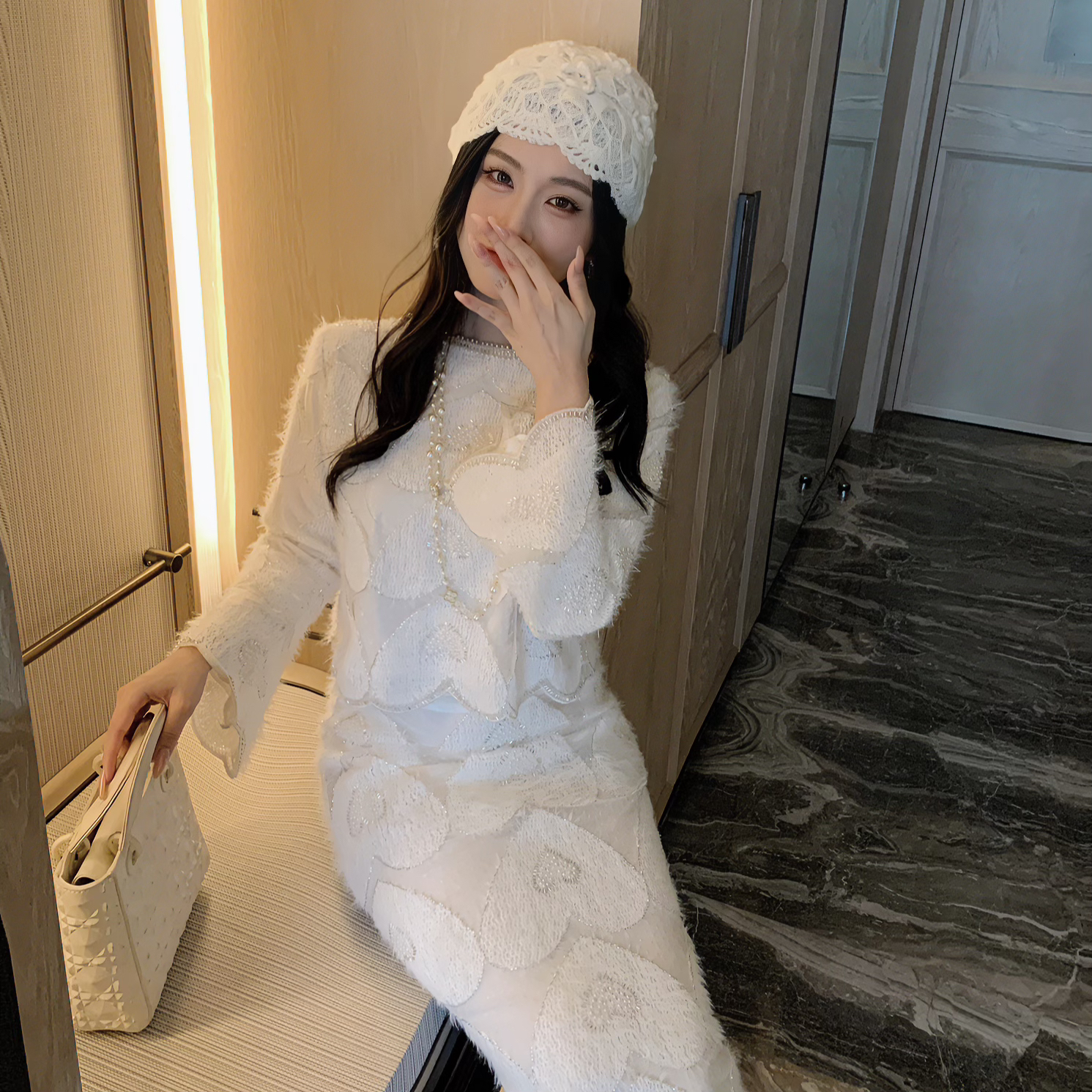 2025原创设计秋冬【桃心爱恋】万针刺绣爱心桃氛围感上衣搭配半身裙