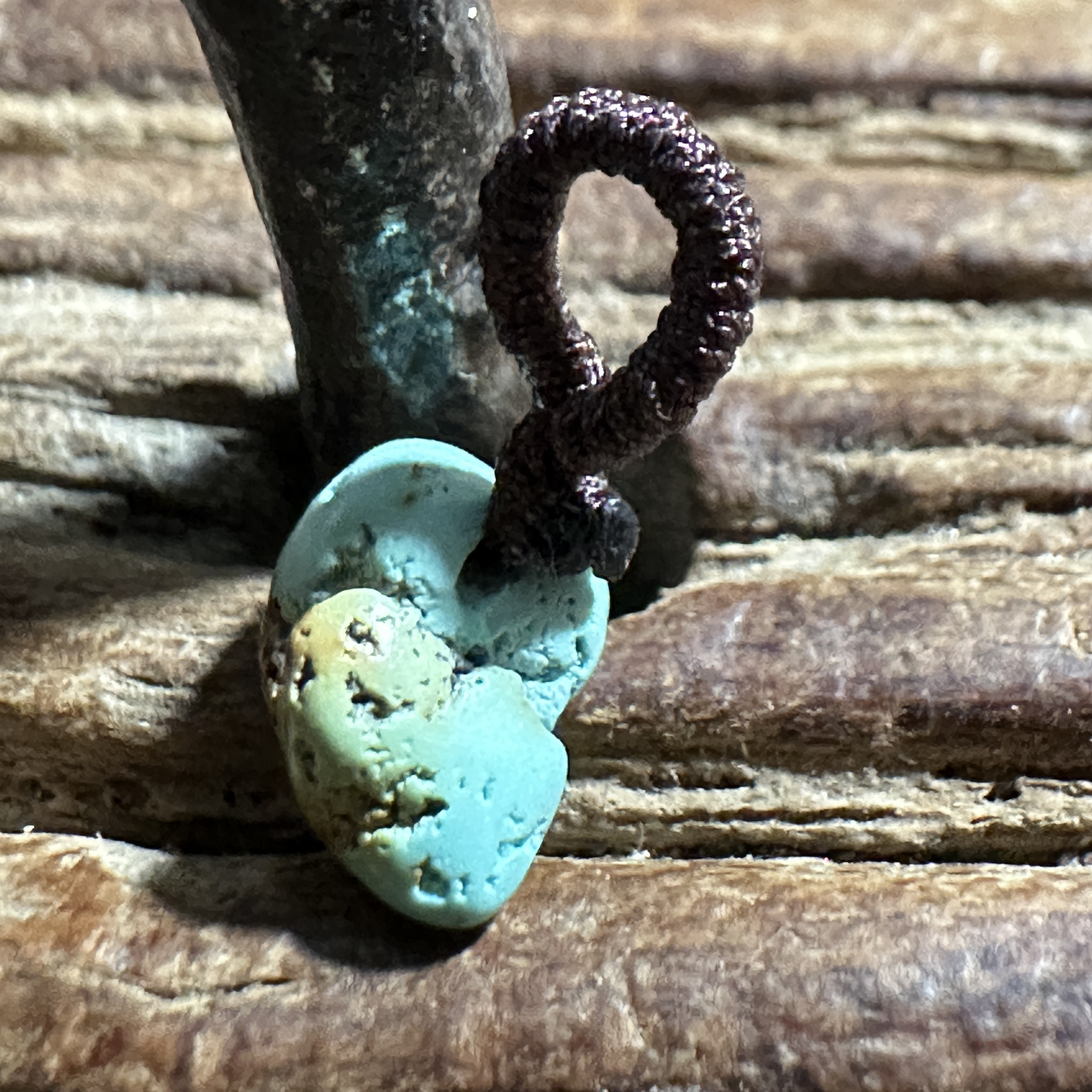 精品天然原矿松石侧挂4d36n229p0y3jjn1