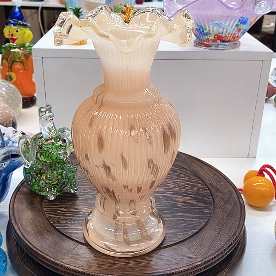 花瓶高23厘米口径4厘米