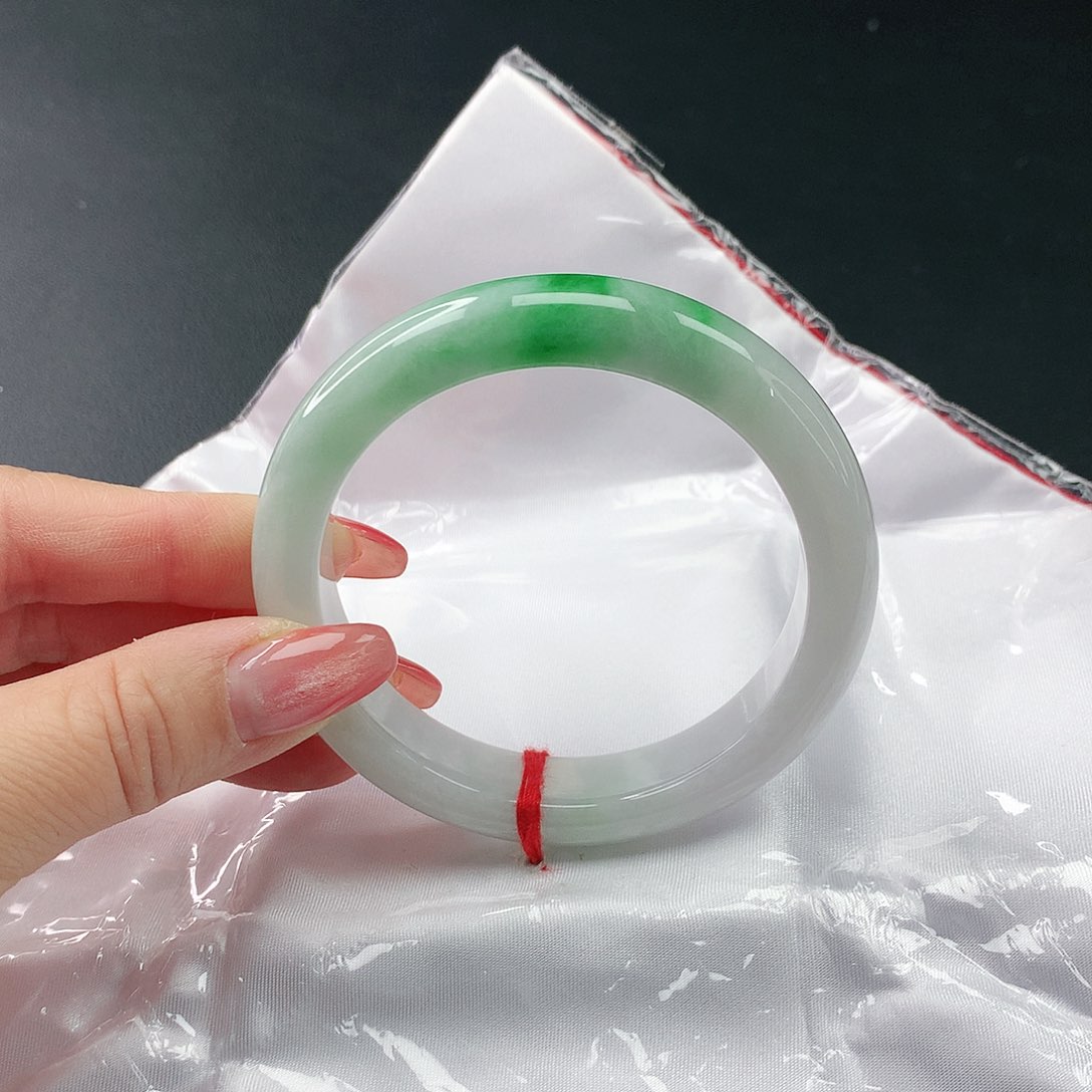 翡翠手镯未镶嵌翡翠308