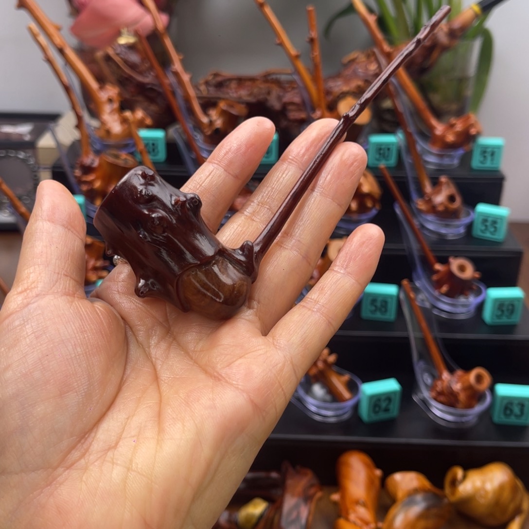 龍***哥贵州檬子木烟斗一物一拍