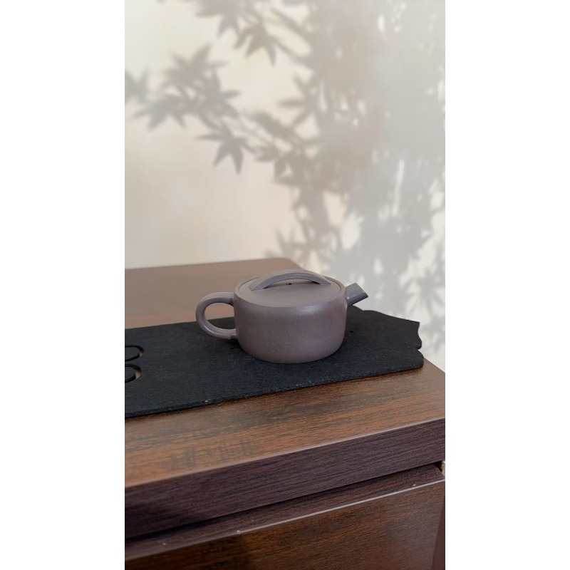《天青片瓦》- 容量160cc-紫砂壶