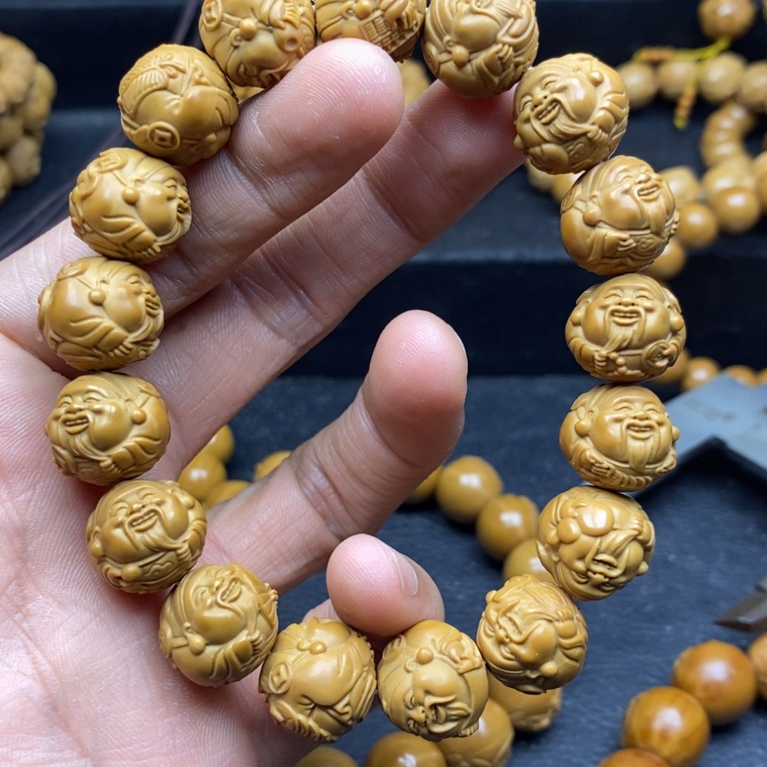 猴头核桃吊坠多宝财神