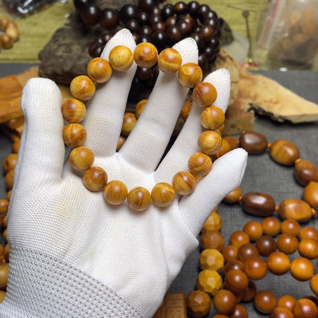 柏木（崖柏）1.2龙胆闪