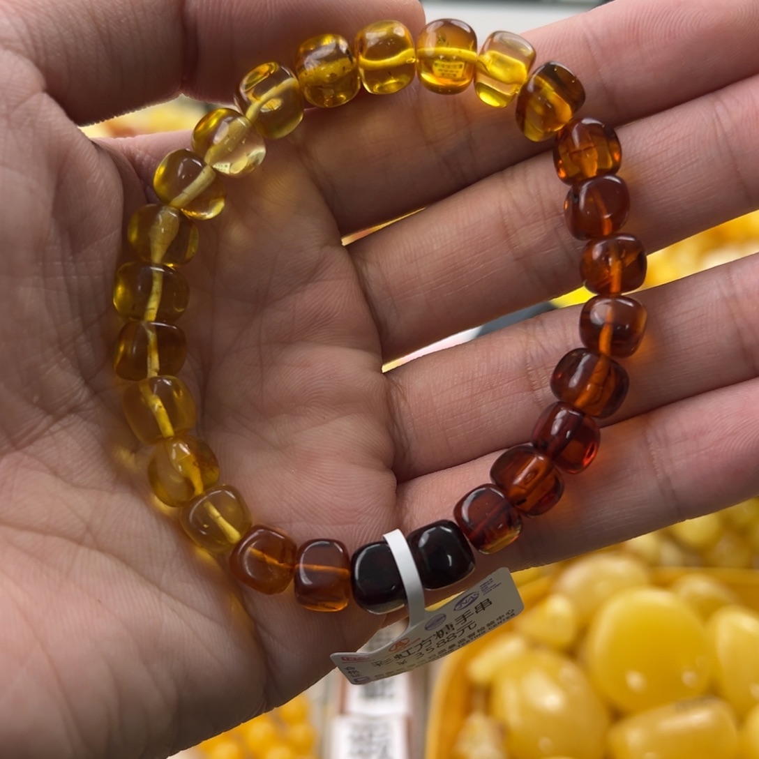 琥珀珠宝奇石未镶嵌