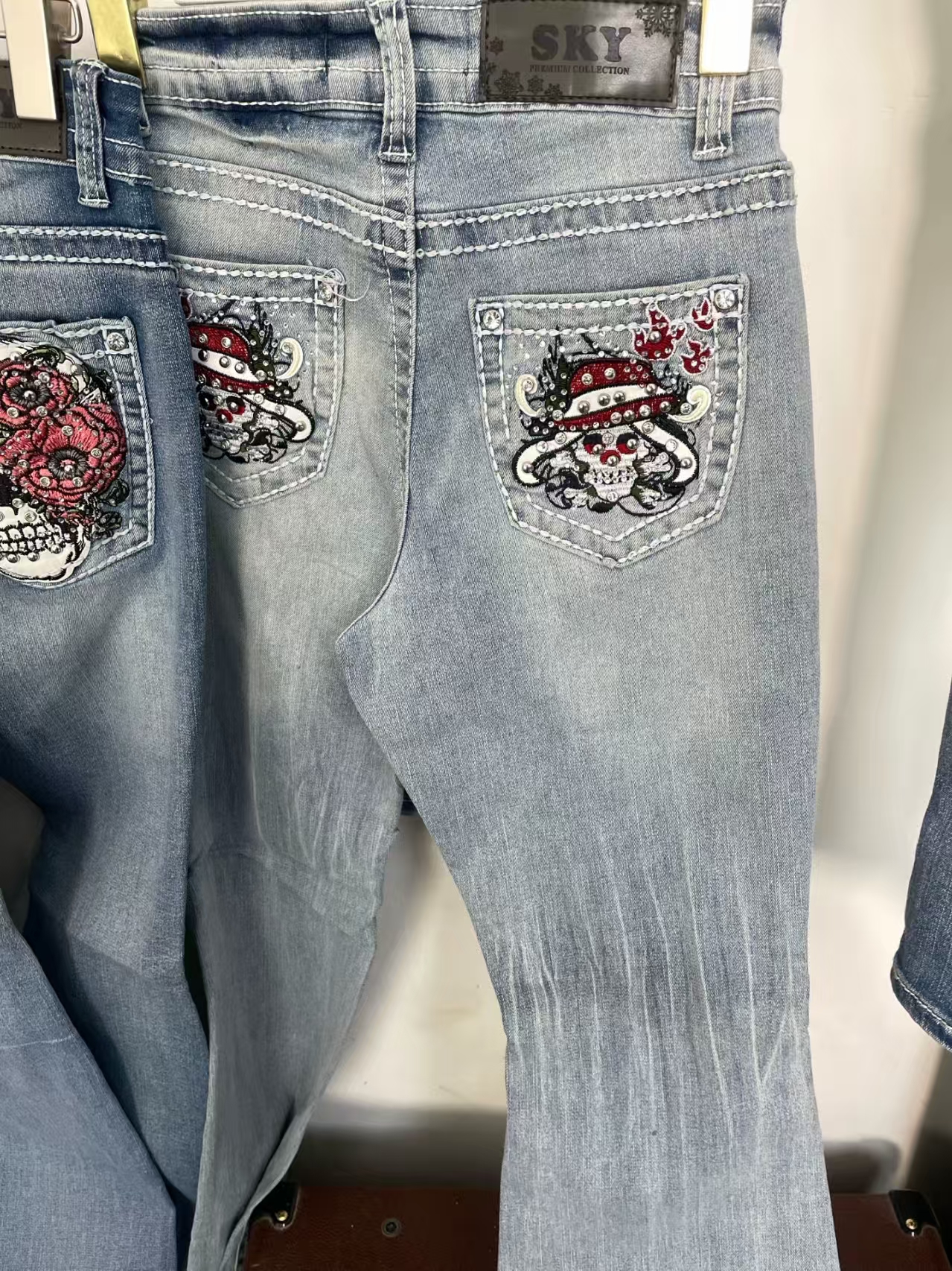 女美式中腰微喇叭重工刺绣牛仔裤复古时尚水洗