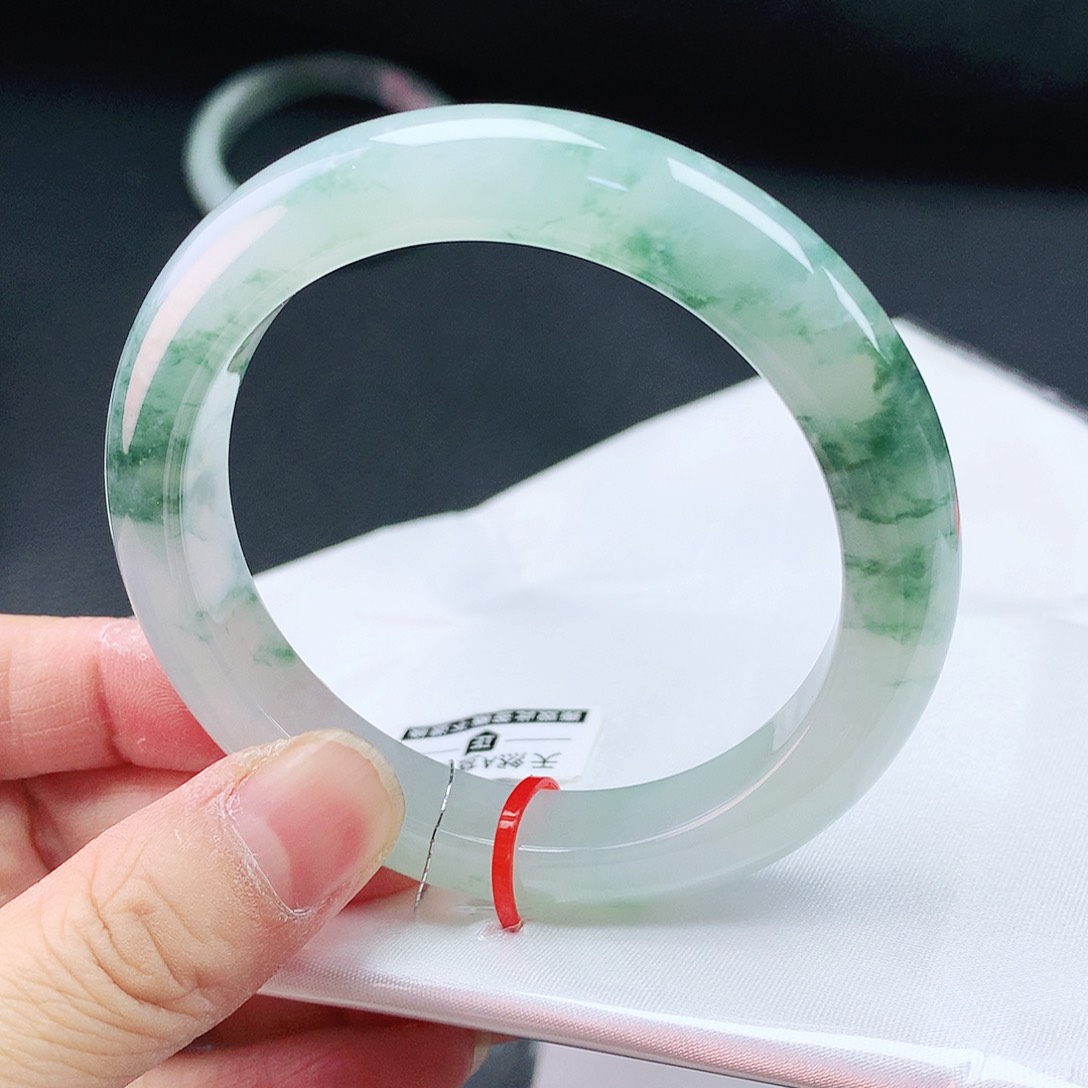 翡翠未镶嵌手镯55圈