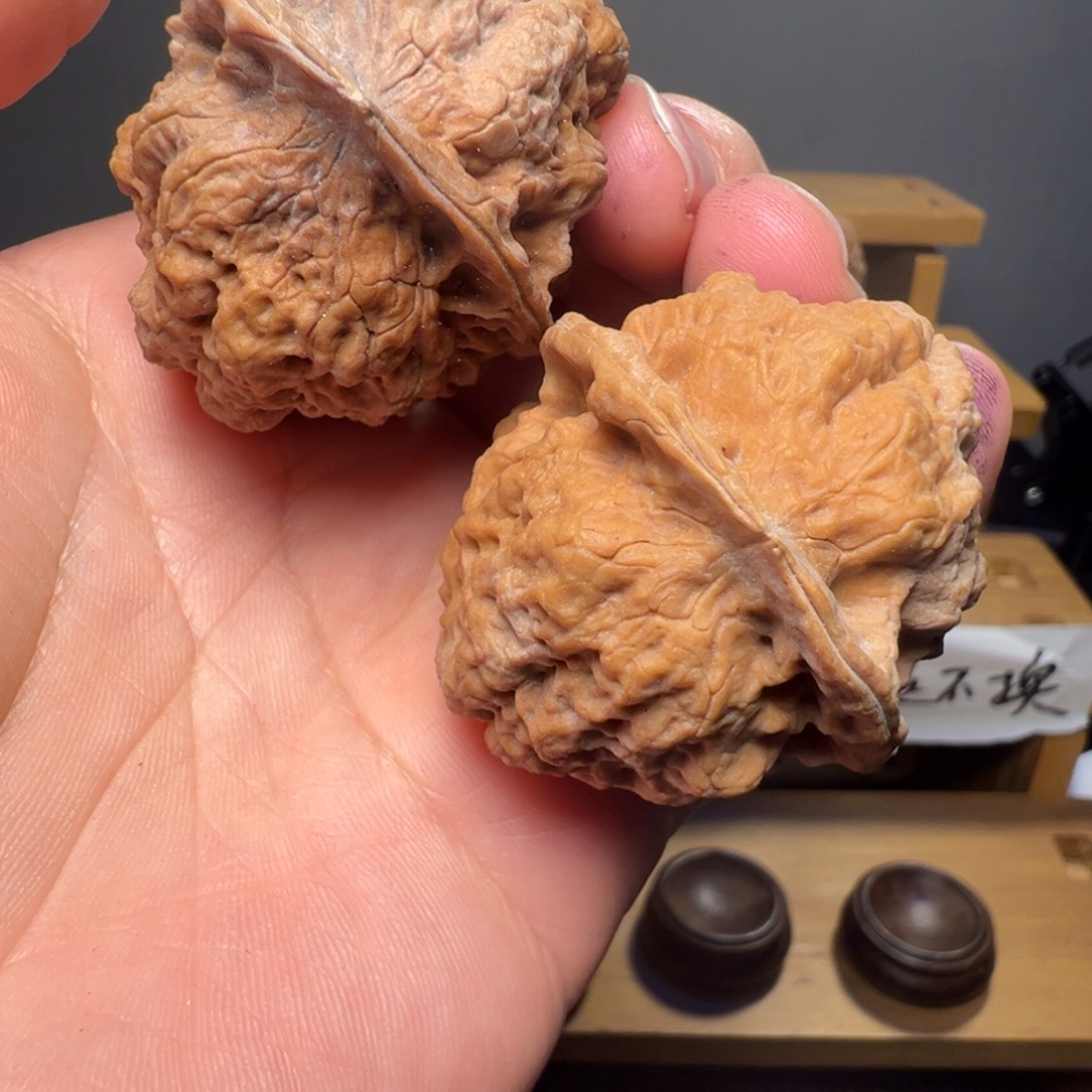 吊坠文玩核桃四海飞龙42mm，高52mm