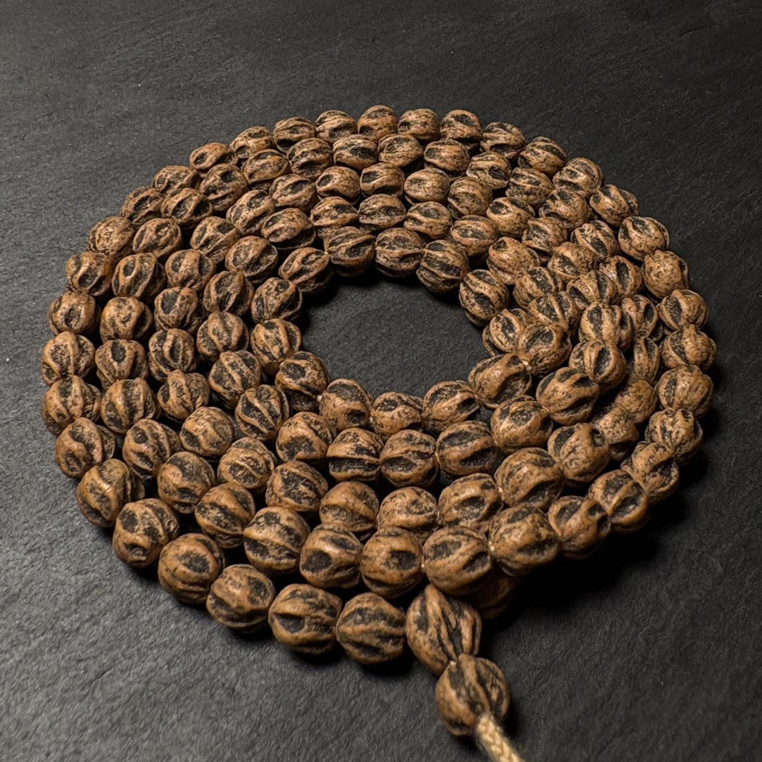 热振柏香籽微切深坑脏鬼纹路狂野高油高密老树籽《涅槃》长串108