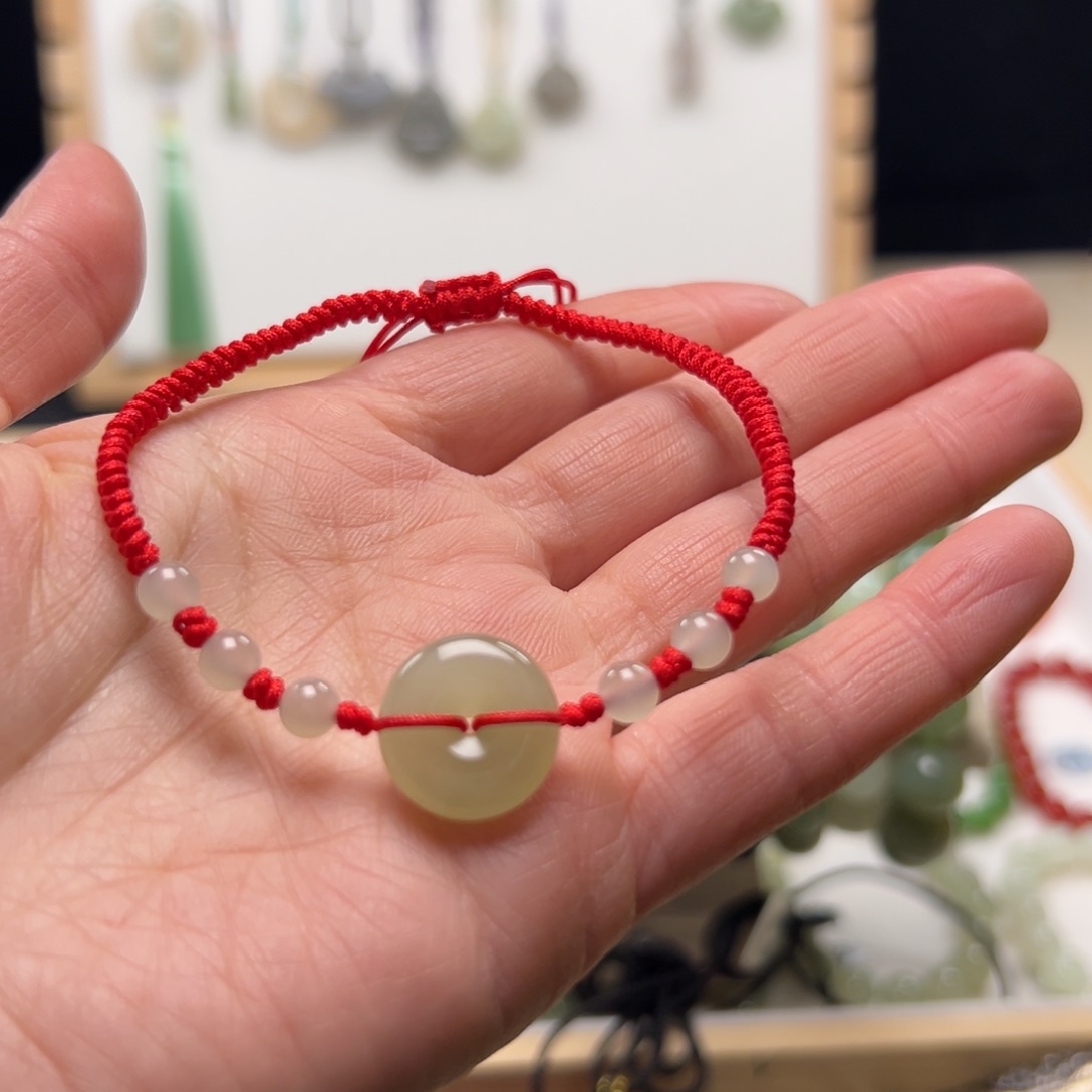 和田玉吊坠(不含链)未镶嵌嘻****)