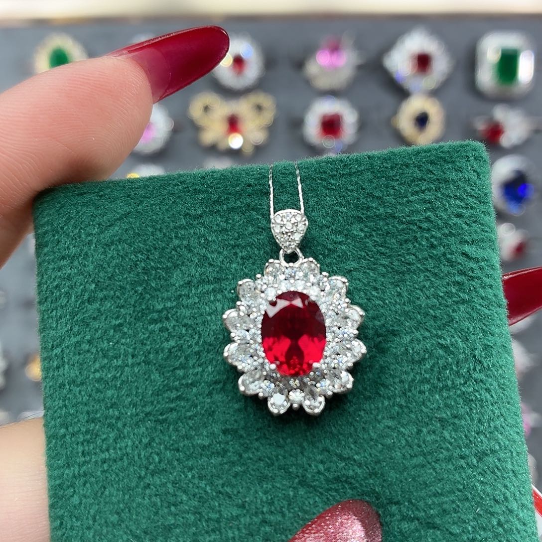 吊坠925银培育鸽血红色宝石