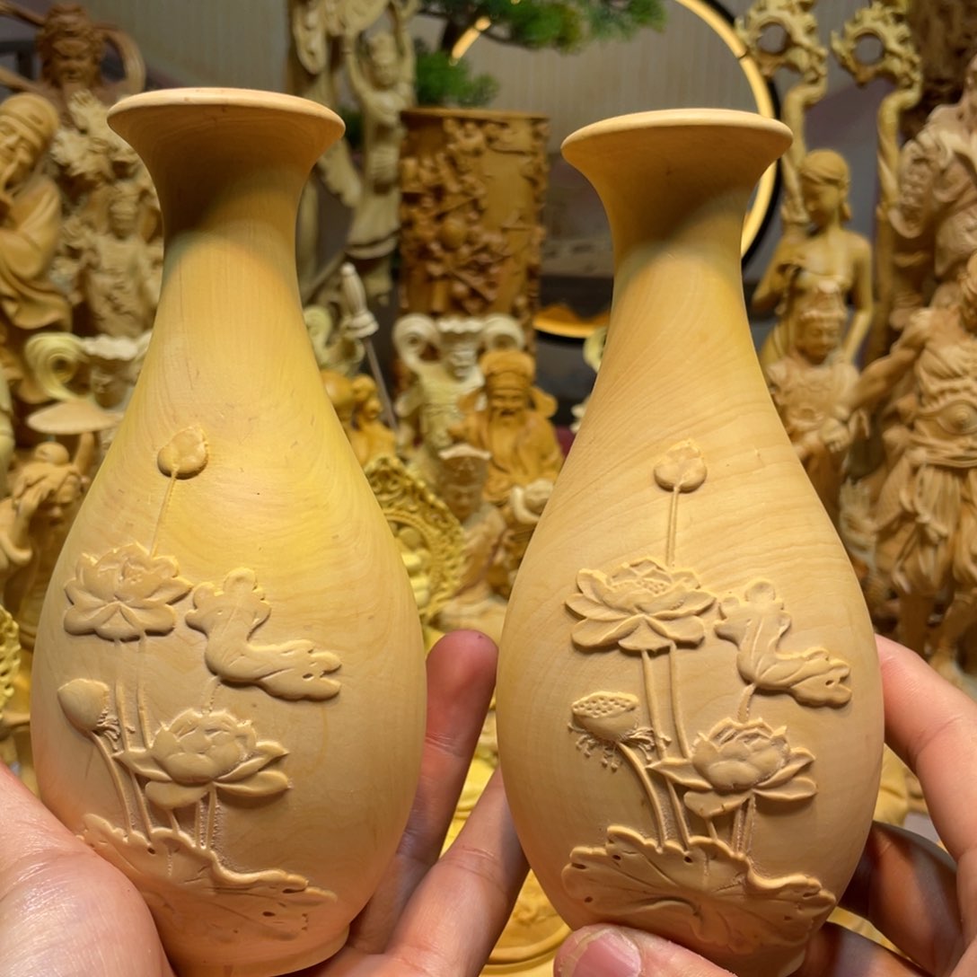 黄杨木黄杨木花瓶一对