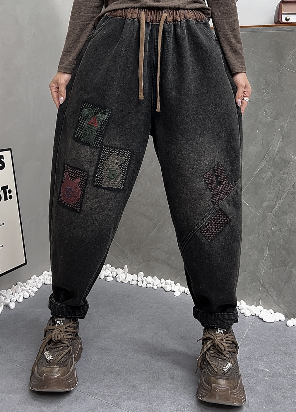 加绒加厚冬季女装新款时尚刺绣兔子水洗牛仔裤休闲保暖哈伦裤女