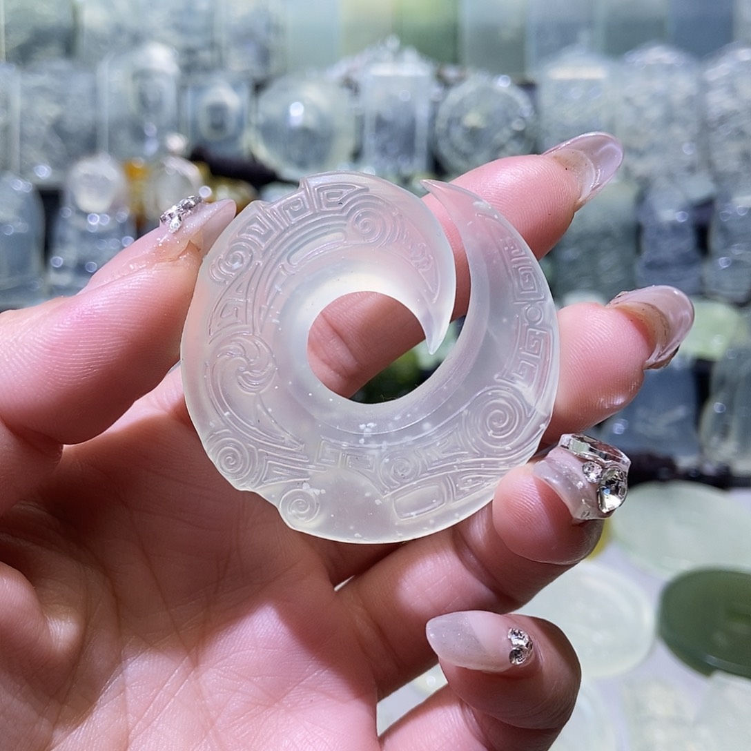 岫玉吊坠未镶嵌吊坠