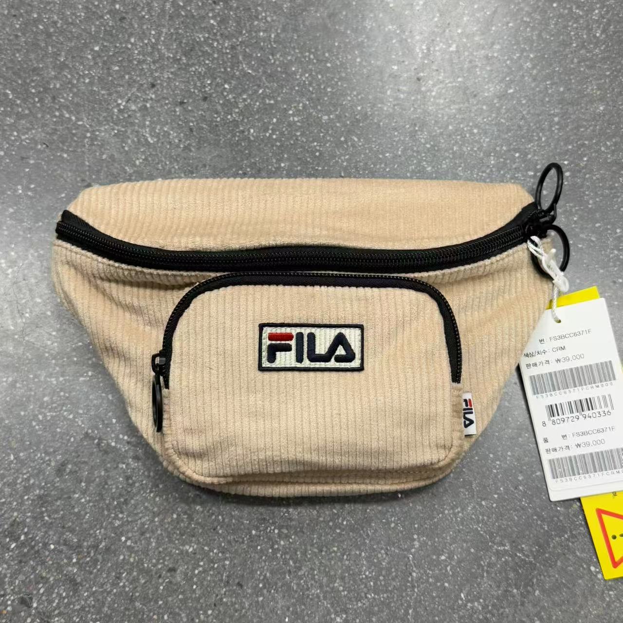 Fila/斐乐 韩版灯芯绒奶油百搭时尚腰包斜挎包 FS3BCC6371F