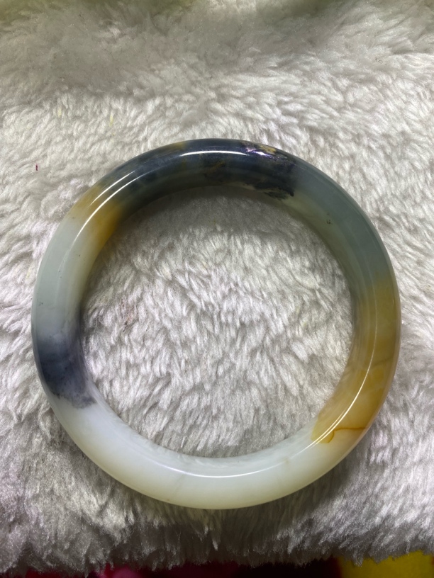 纯天然精品岫玉手镯