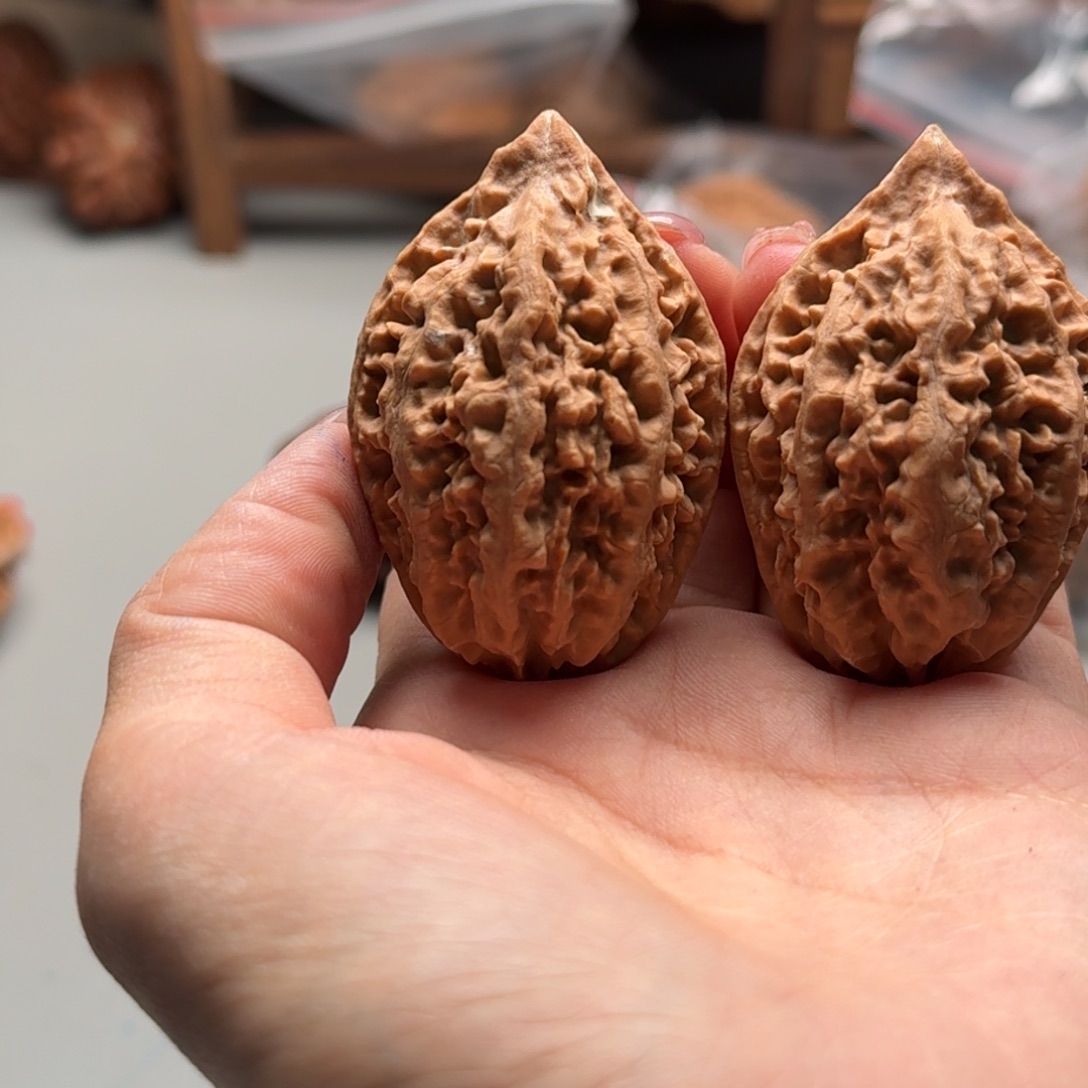 文玩核桃把件关东木子楸百核63花皮