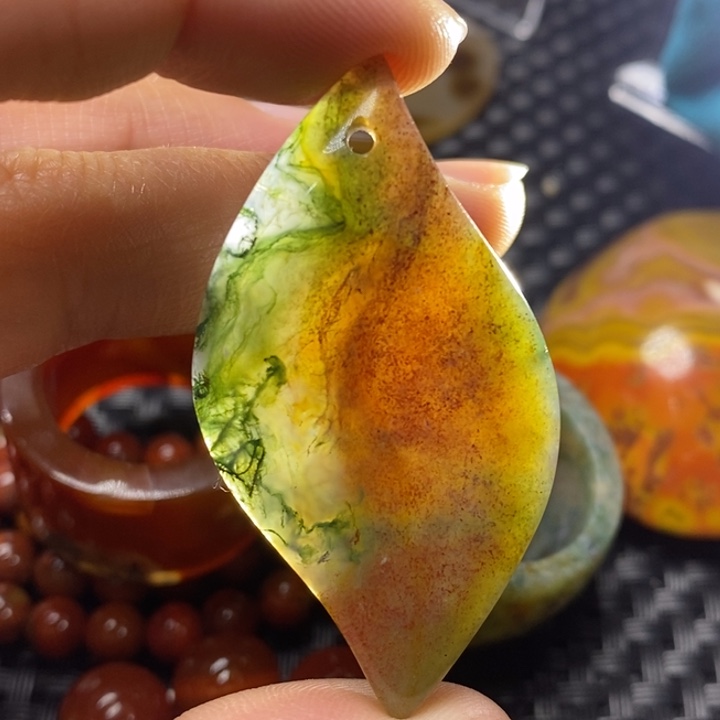 玛瑙/玉髓颈饰未镶嵌