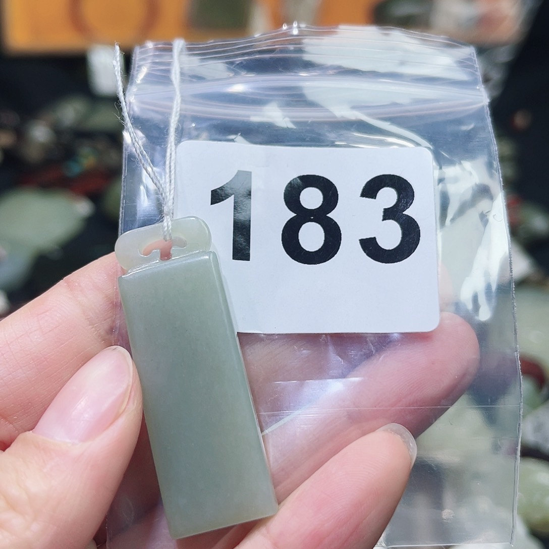 和田玉（糖玉）颈饰未镶嵌