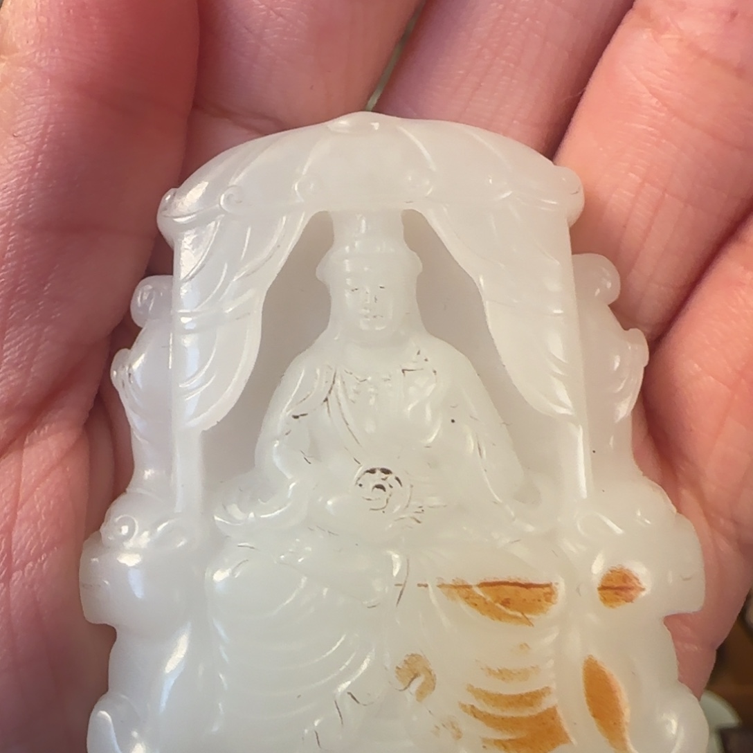 阿***到和田玉（糖玉）未镶嵌颈饰