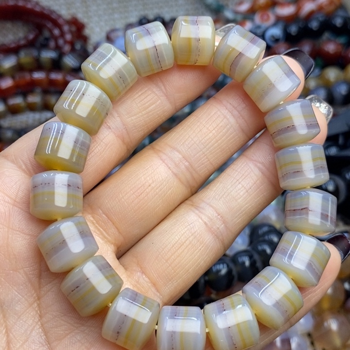 玛瑙/玉髓手链未镶嵌金*可