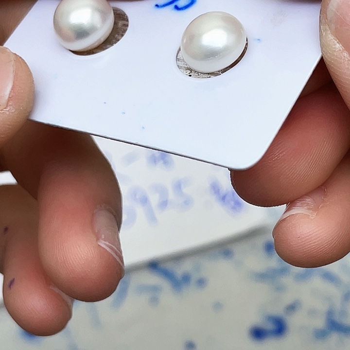 淡水珍珠耳饰银S925镶嵌骑****?