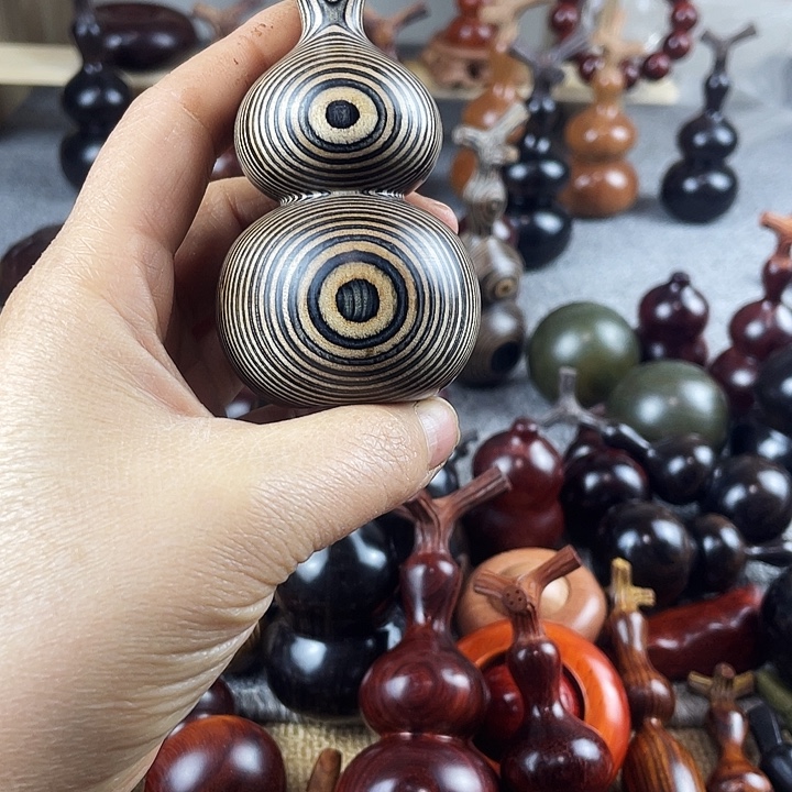 罗***羅大叶紫檀（黑酸枝木类）