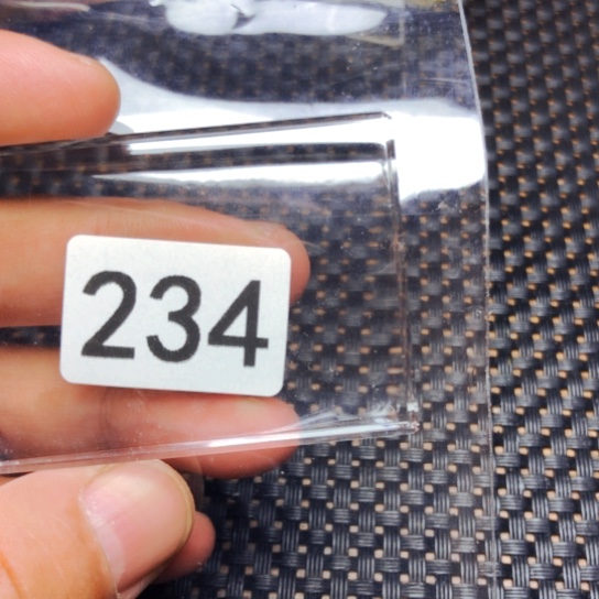 未镶嵌颈饰水晶但****！水晶