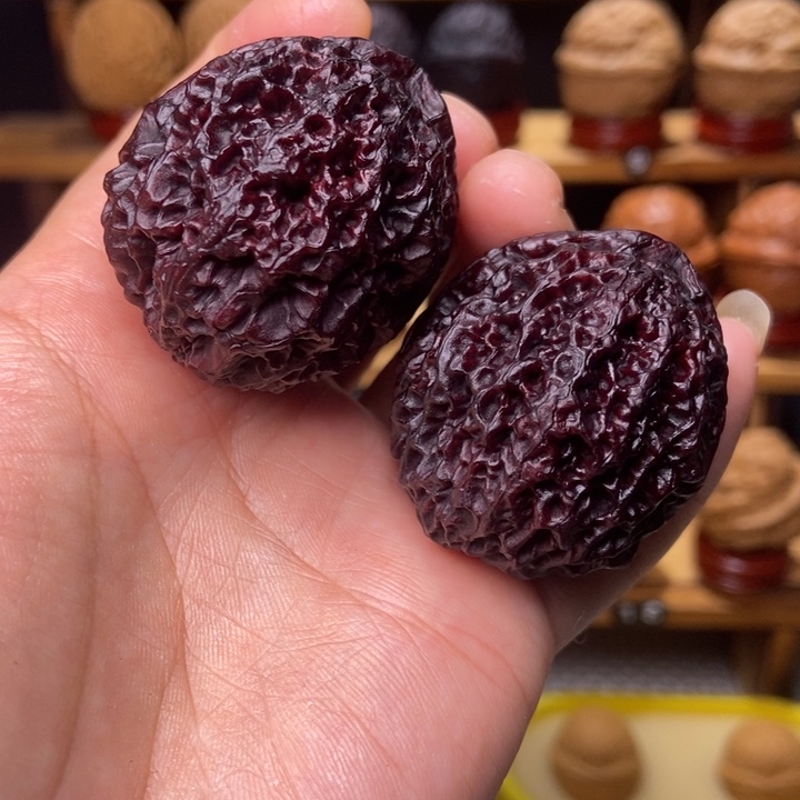 文玩核桃吊坠七星绣球24