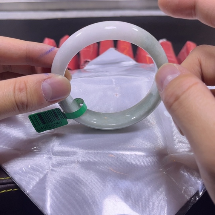 翡翠手镯未镶嵌天然A货翡翠缅料手镯多样性发货团购发一件