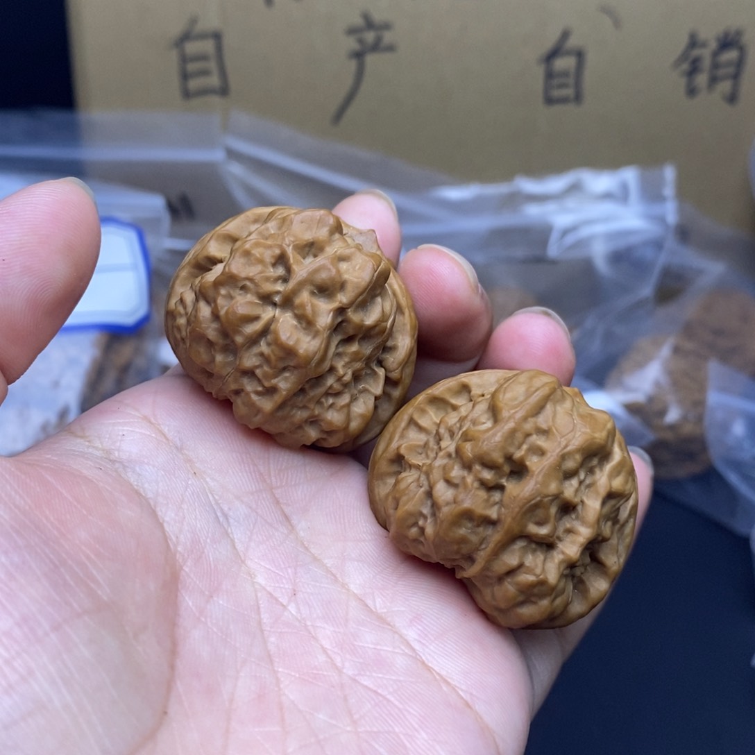 文玩核桃吊坠蛤蟆