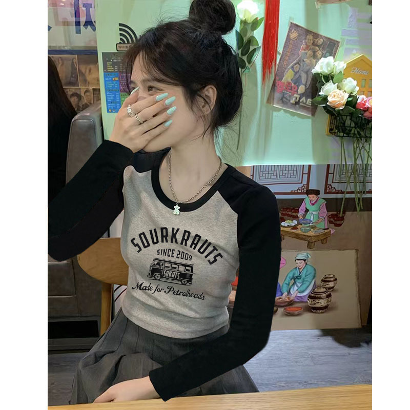 5602#2025秋冬新款圆领百搭长袖t恤女士印花修身显瘦打底衫上衣