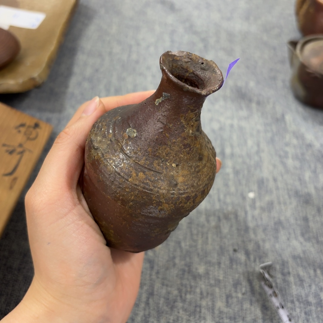 紫砂茶杯非常美丽漂亮的物品