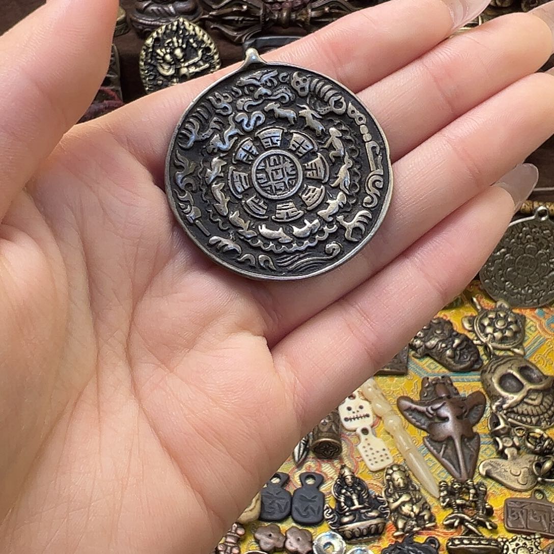 你***。吊坠搭配配配饰吊坠