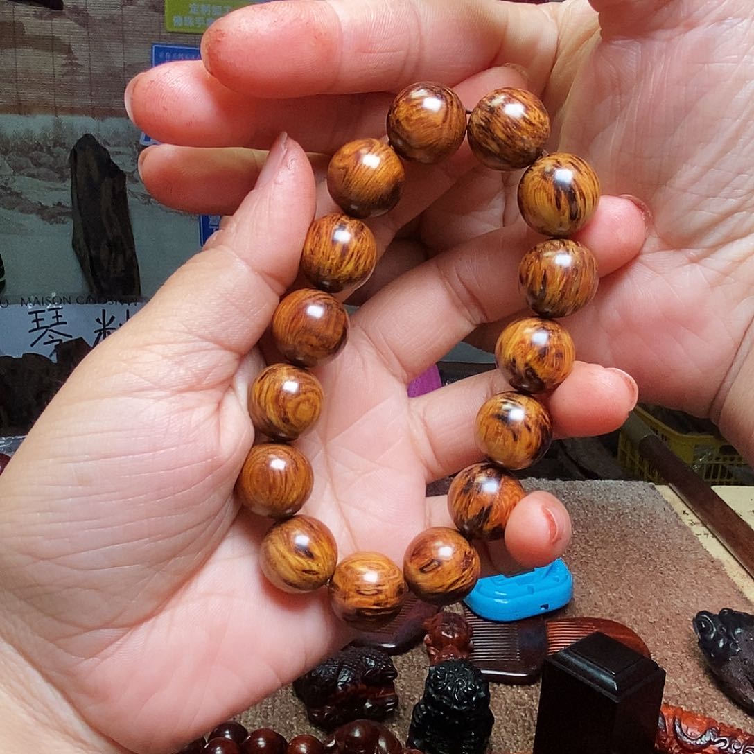 黄花梨/降香黄檀手串吊*的1.5芝麻