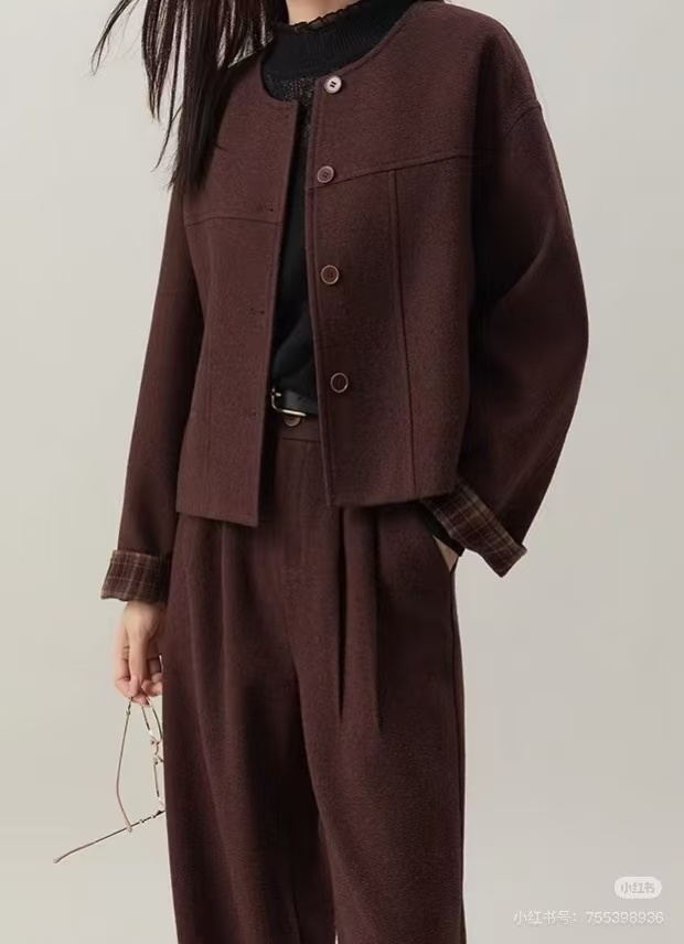 90白鸭绒羽绒服极简风气质老钱风轻职风时尚红色羽绒服BN0408SY