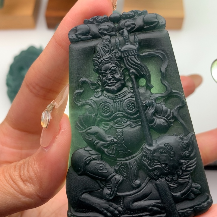 定制翡翠未镶嵌龙王翡翠 天然翡翠a货