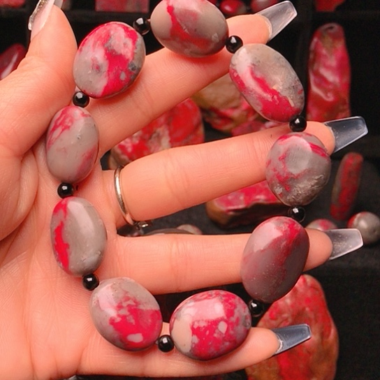 昌化鸡血石昌化鸡血石手串