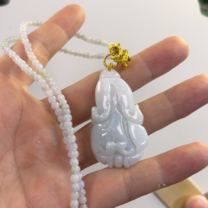 翡翠吊坠(赠链)未镶嵌代编织