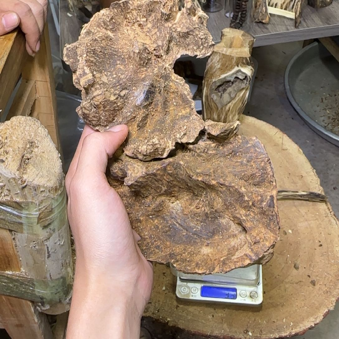 用***和线香精品老板头发一份