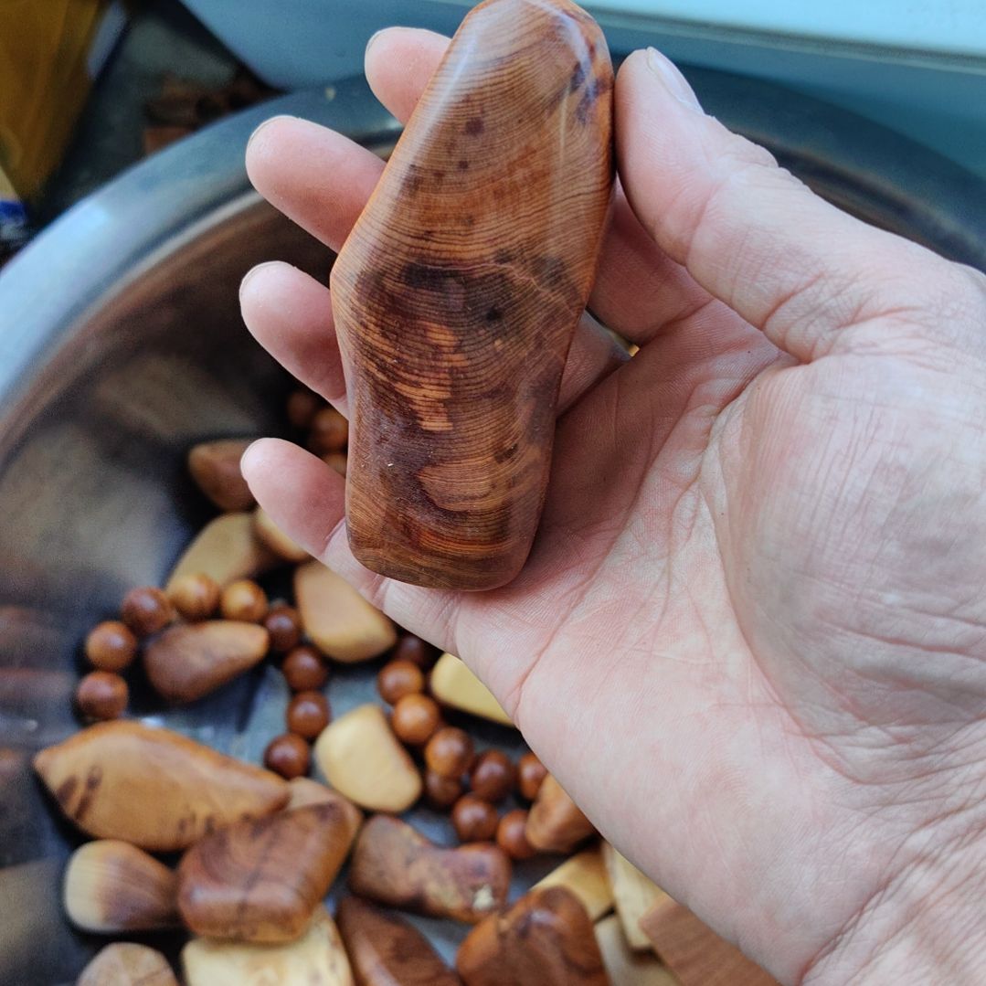 鱼***缘太行崖柏手工艺品